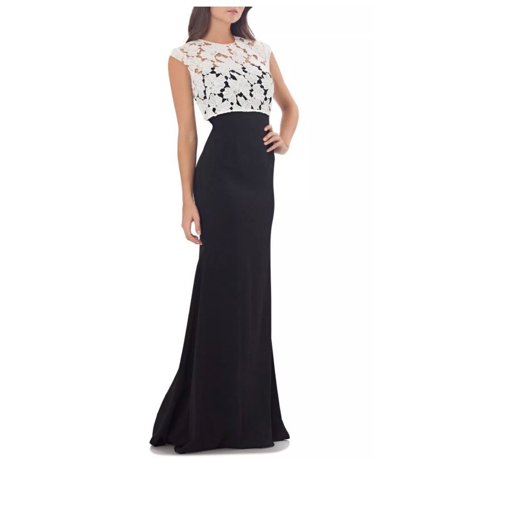 NWT Carmen Marc Valvo Infusion Lace Bodice Crepe Gown‎ [SZ 6 ]